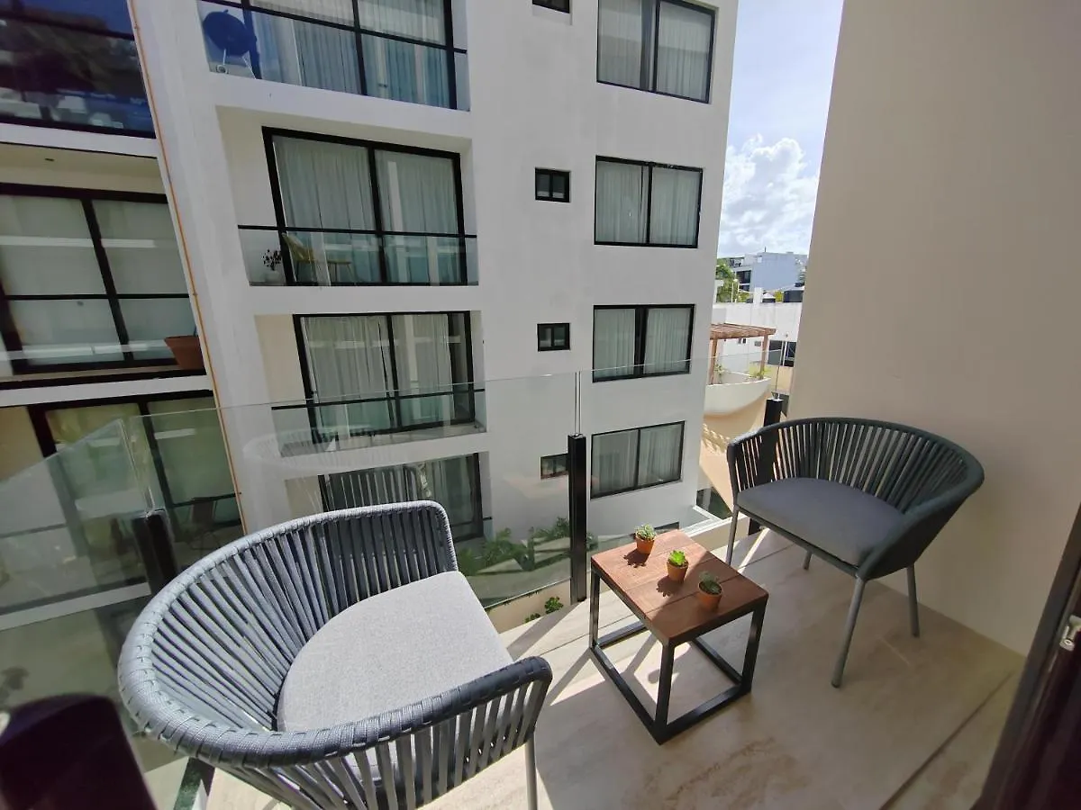 Incredible & Beautiful Studio Steps From The Beach By Yeah Playa del Carmen 0*,  México